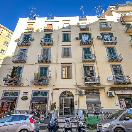 4 Giornate Apartment Napoli Bagian luar foto