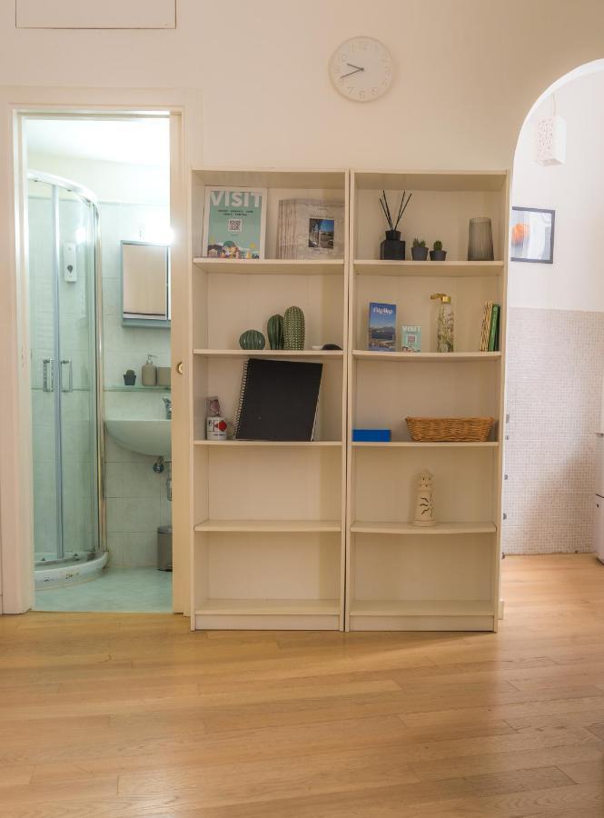 4 Giornate Apartment Napoli Bagian luar foto