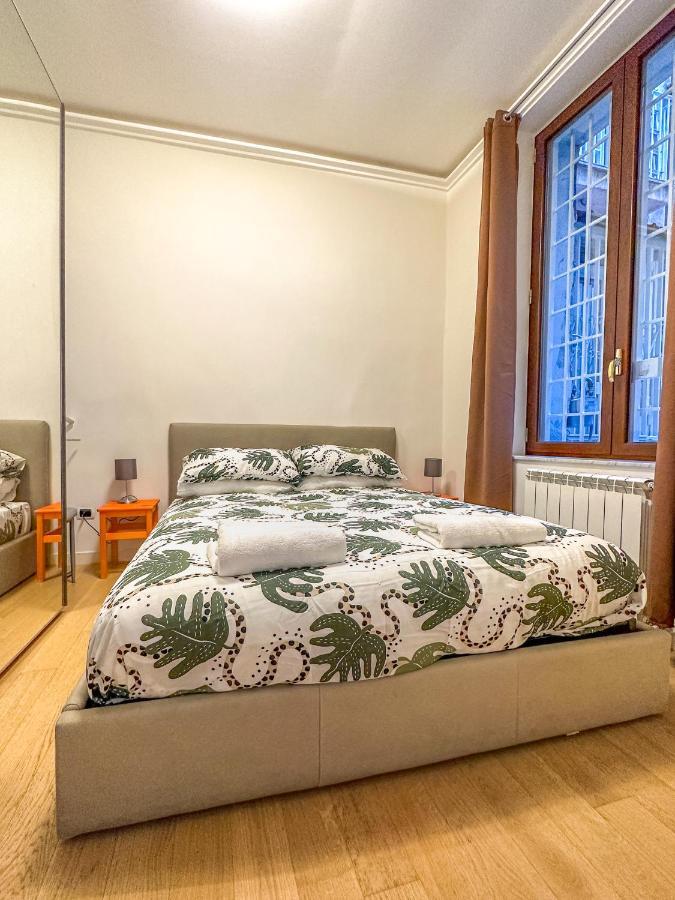4 Giornate Apartment Napoli Bagian luar foto