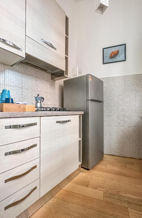 4 Giornate Apartment Napoli Bagian luar foto