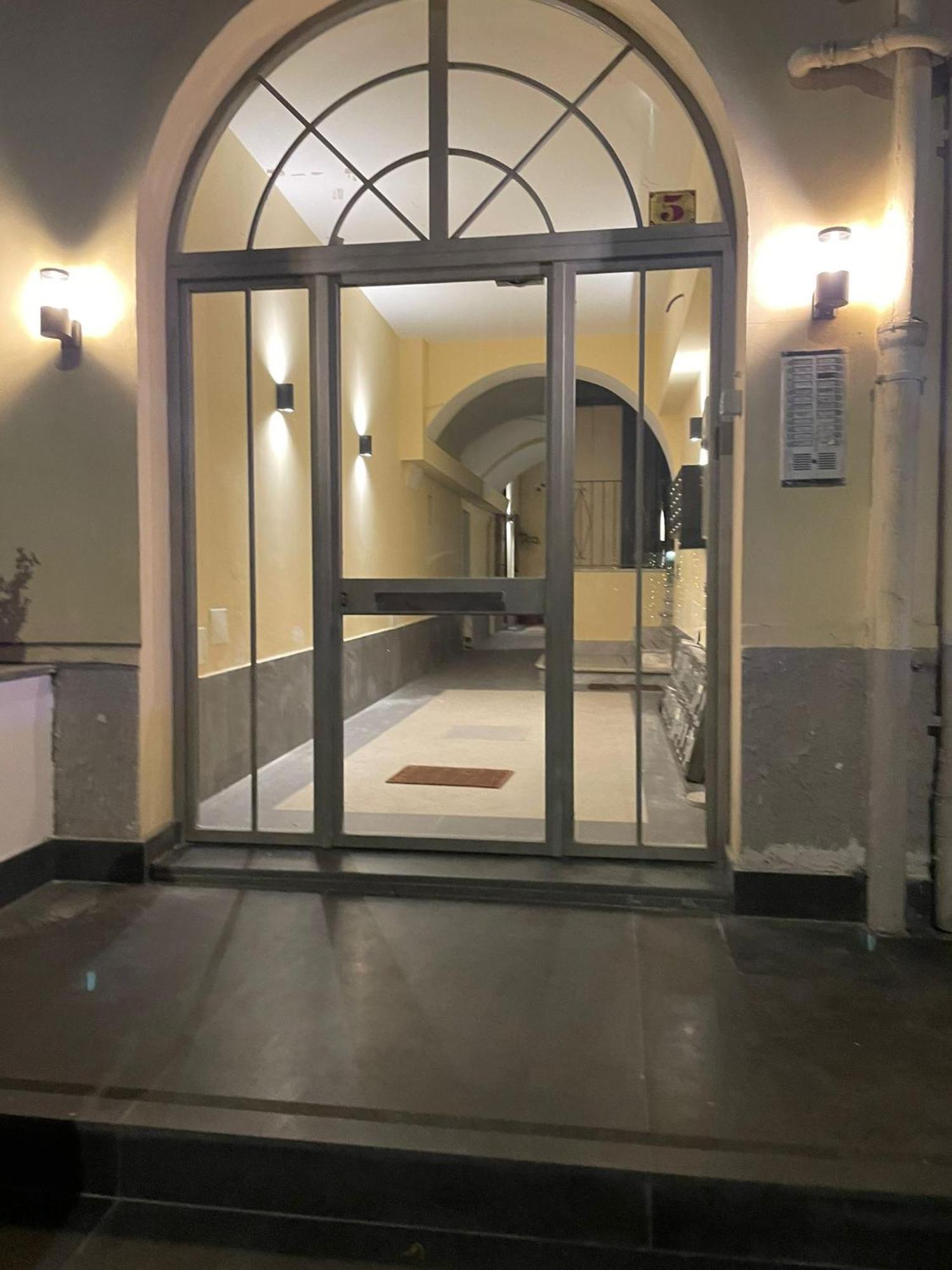 4 Giornate Apartment Napoli Bagian luar foto